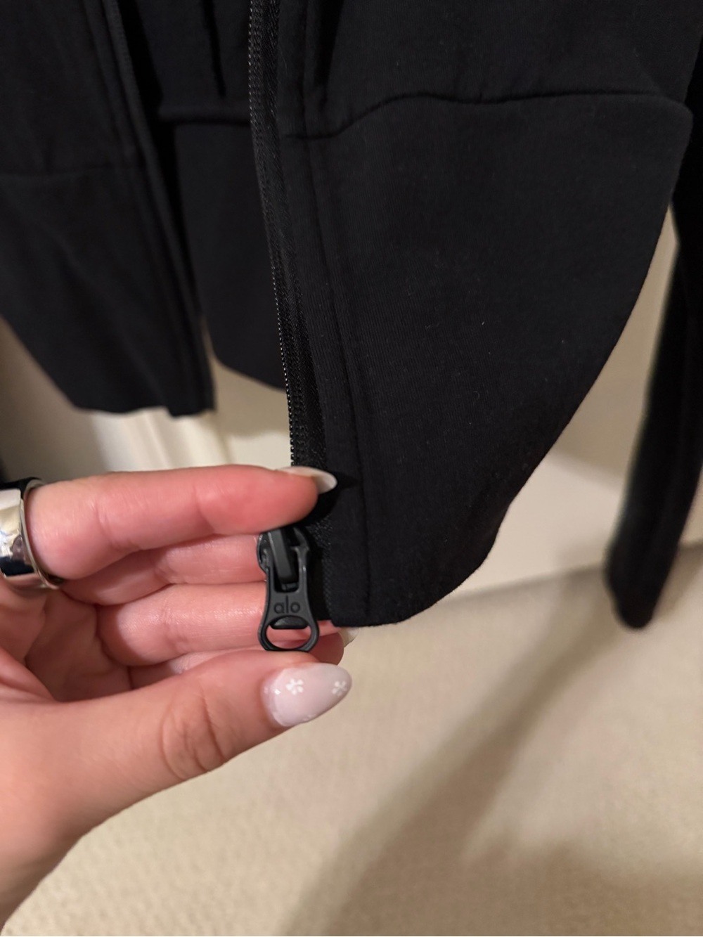 Alo sway full zip hoodie black - Picture 6 of 8